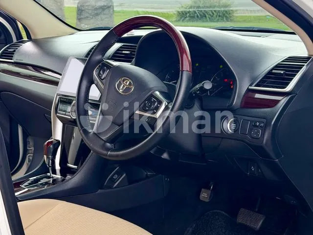 Toyota Premio 2019 photo 4