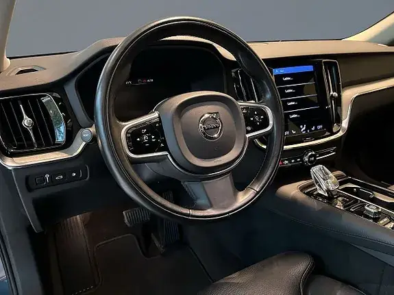 Volvo V60 2021 photo 4