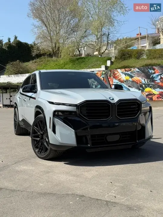 BMW Xm