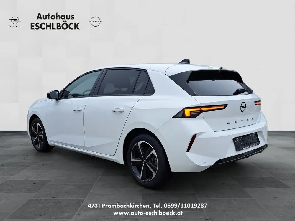 Opel Astra 2024 photo 3