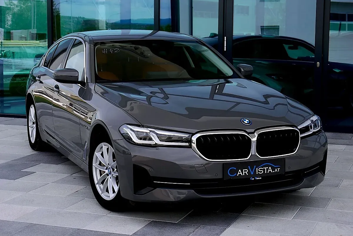 BMW 5 Series 2022 photo 3