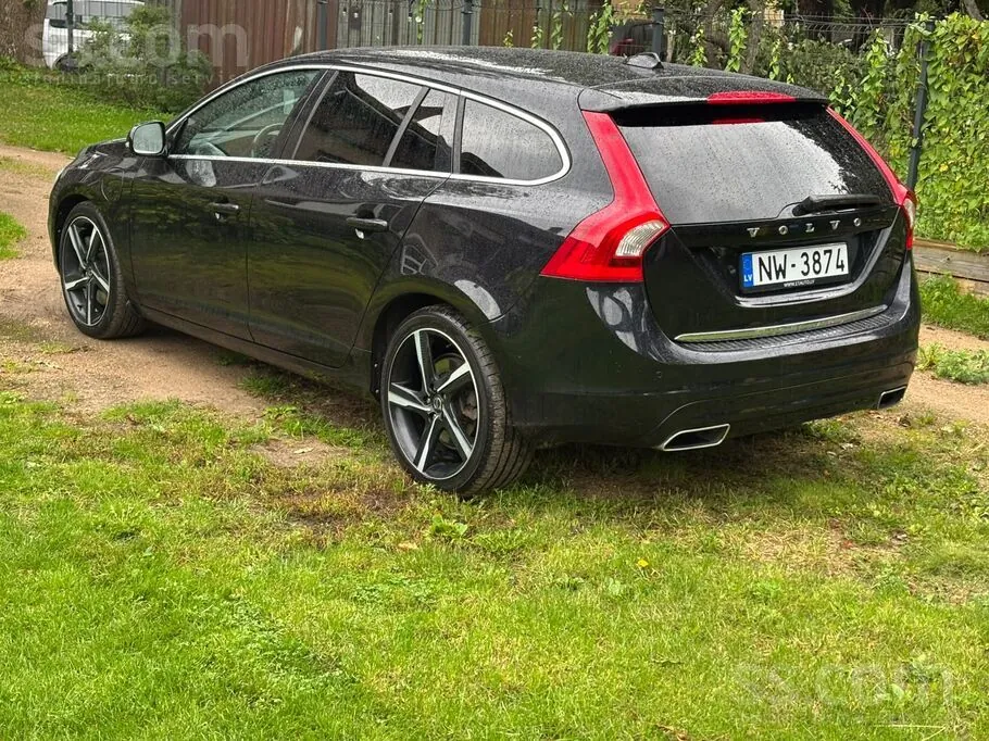 Volvo V60 2013 photo 3