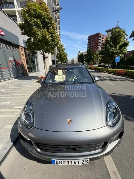 Porsche Cayenne 2016 photo 2