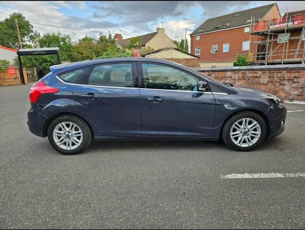 Ford Focus 2013 photo 2