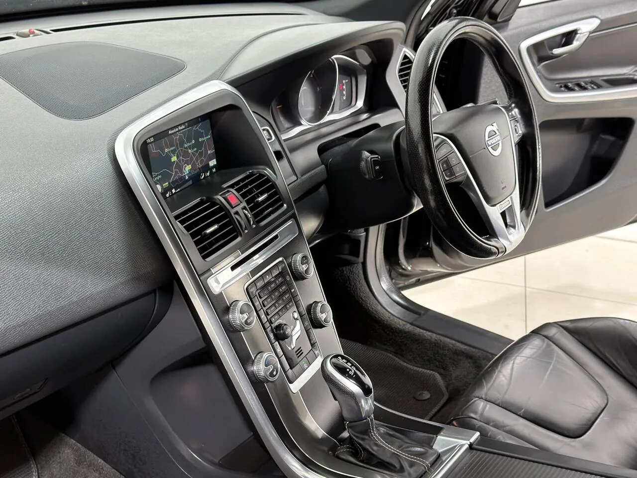 Volvo Xc60 2017 photo 3