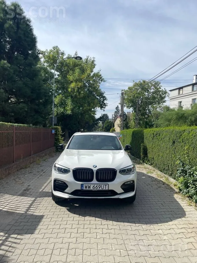 BMW X4 2019 photo 2