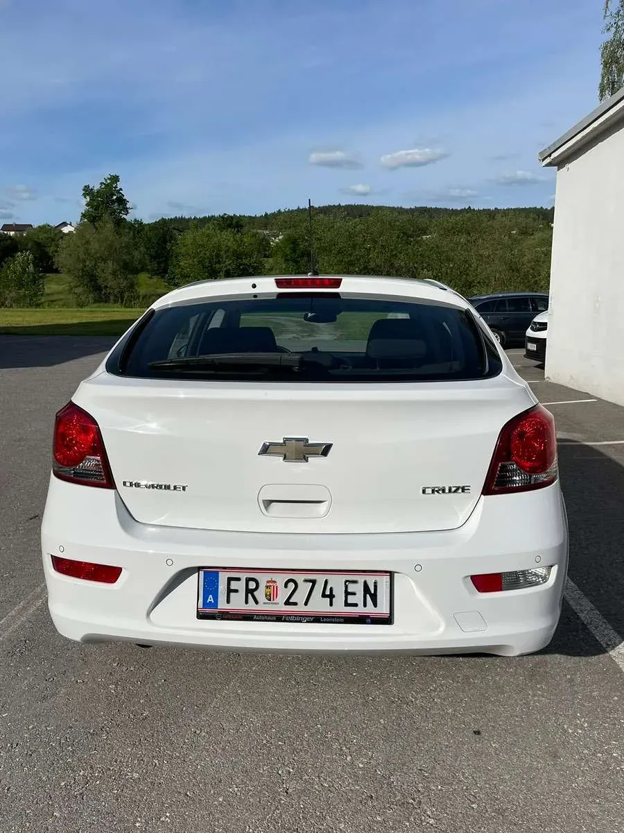 Chevrolet Cruze 2012 photo 3