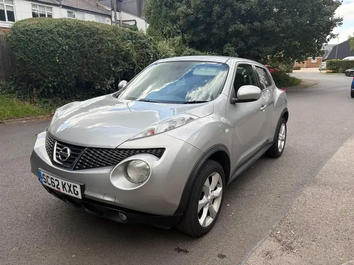 Nissan Juke 2013 photo 2