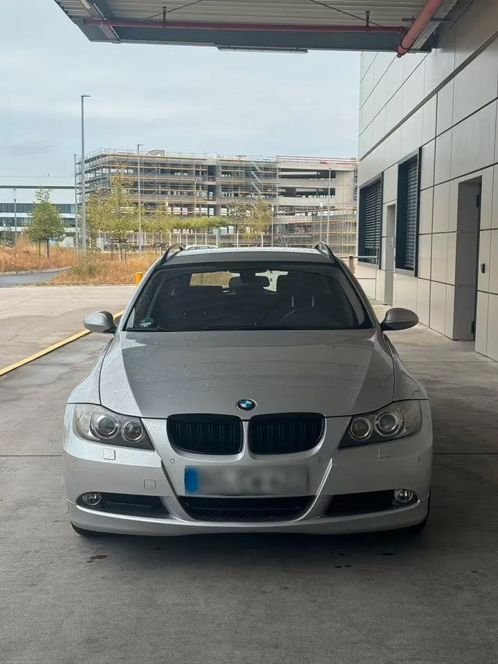 BMW 318I