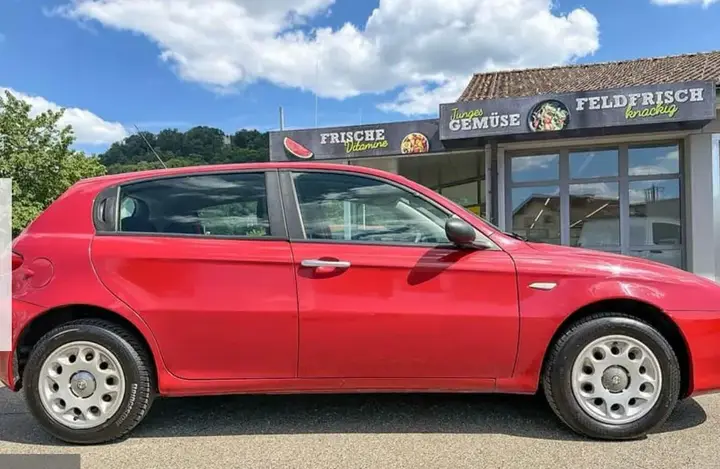 Alfa Romeo 147 2007 photo 3