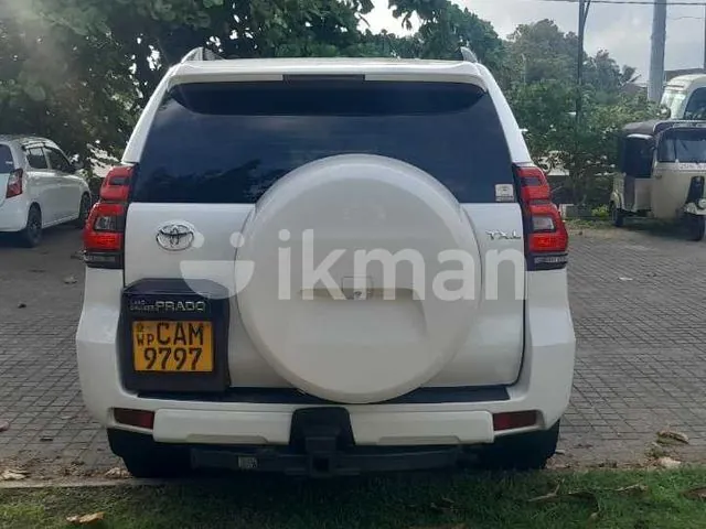 Toyota Land Cruiser Prado 2015 photo 2