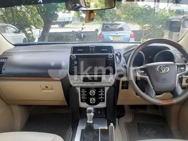 Toyota Land Cruiser Prado 2015 photo 3