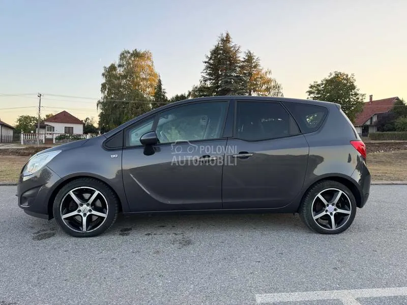 Opel Meriva 2012 photo 3