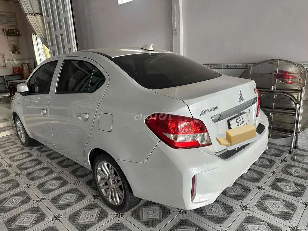 Mitsubishi Attrage 2020 photo 4
