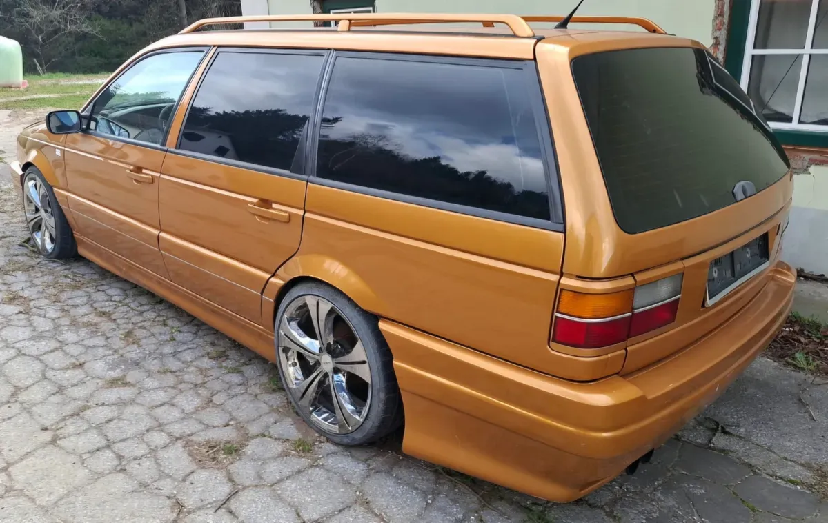 Volkswagen Passat 1992 photo 2
