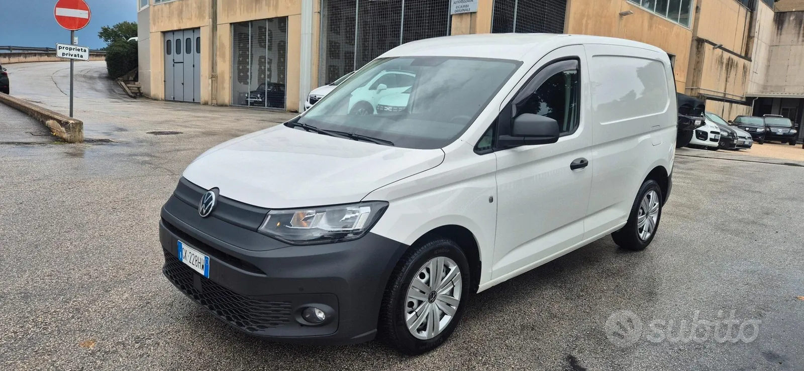 Volkswagen Caddy 2022 photo 2