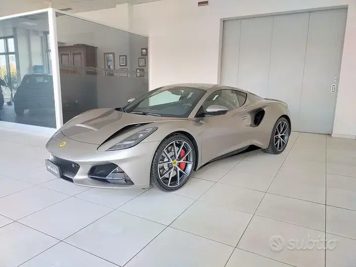 Lotus Emira 2025 photo 3