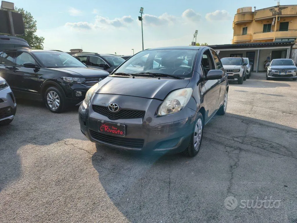 Toyota Yaris 2009 photo 3