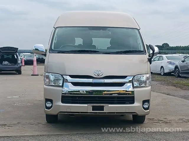 Toyota Hiace Wagon Grandcabin 2020 photo 2