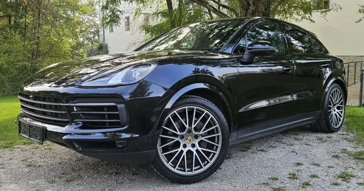 Porsche Cayenne 2022 photo 2
