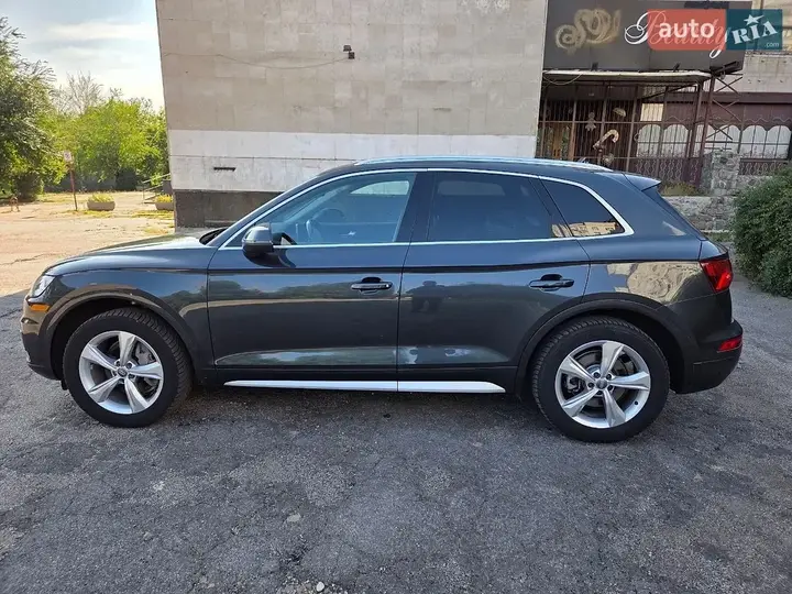 Audi Q5 2017 photo 5