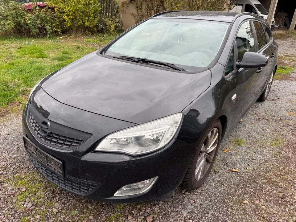Opel Astra J