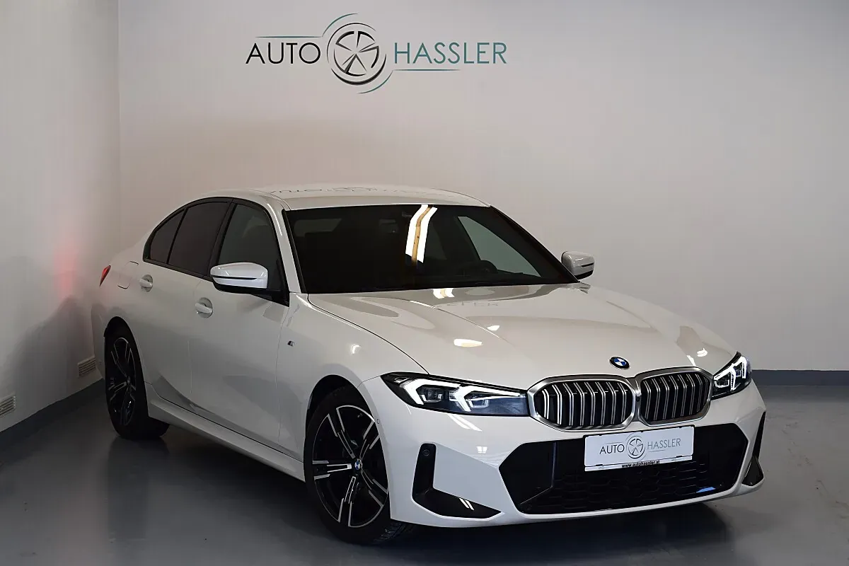 BMW 3 Series 2025 photo 2