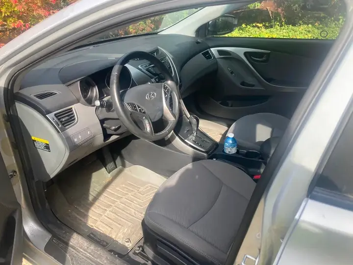 Hyundai Elantra 2013 photo 5