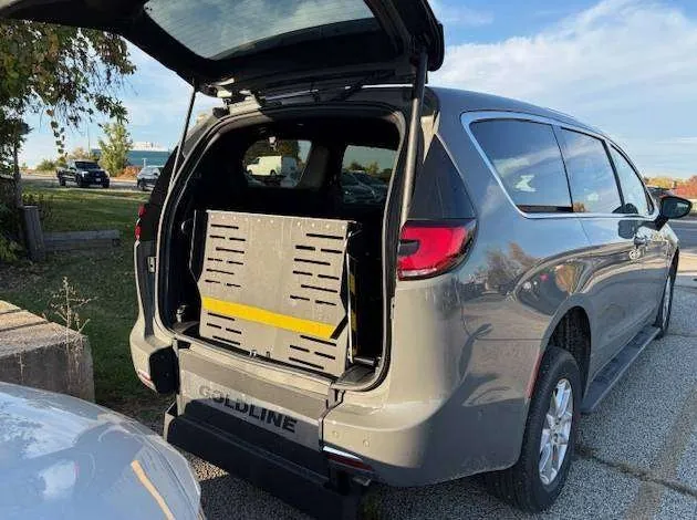 Chrysler Pacifica 2025 photo 5