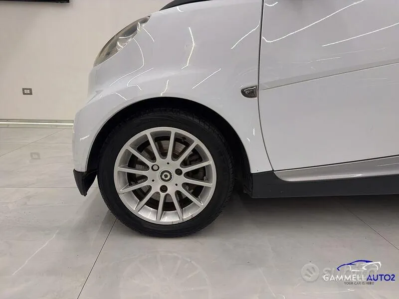 Smart Fortwo 2010 photo 4