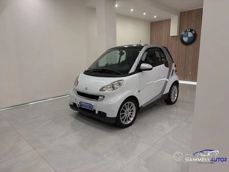 Smart Fortwo 2010 photo 3