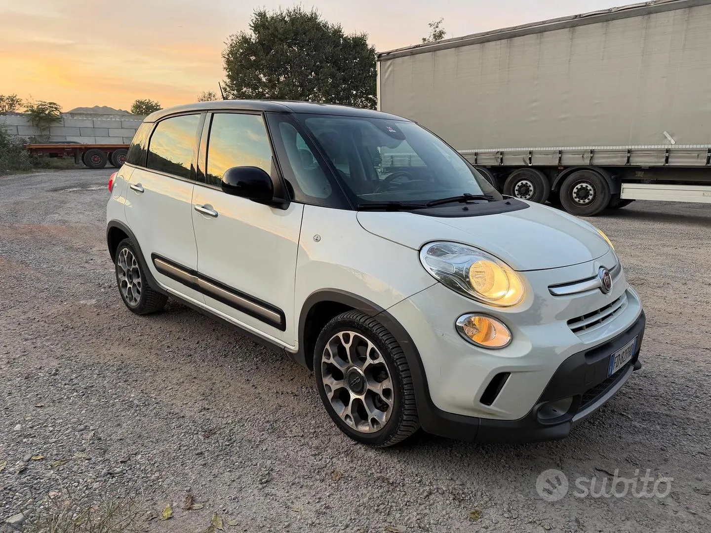 Fiat 500L 2016 photo 2