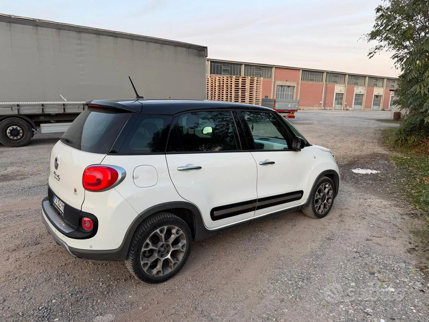 Fiat 500L 2016 photo 3