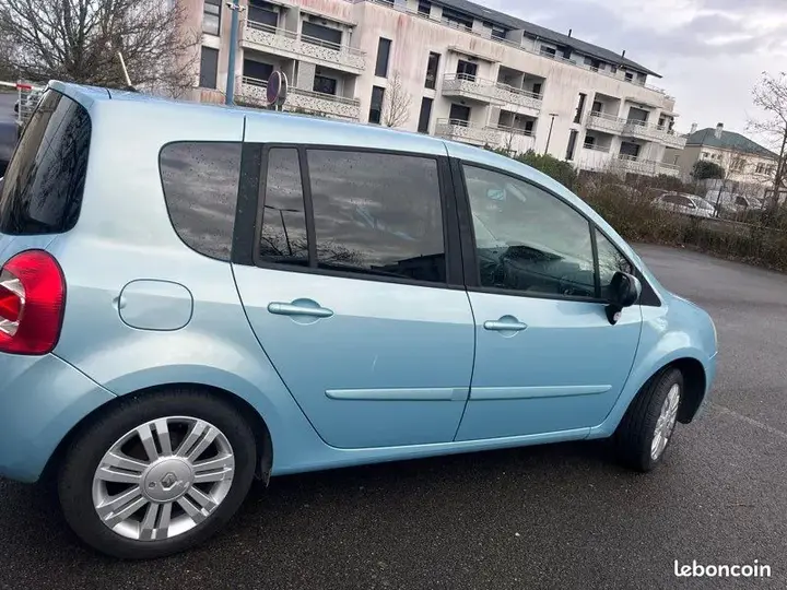 Renault Grand Modus 2009 photo 2