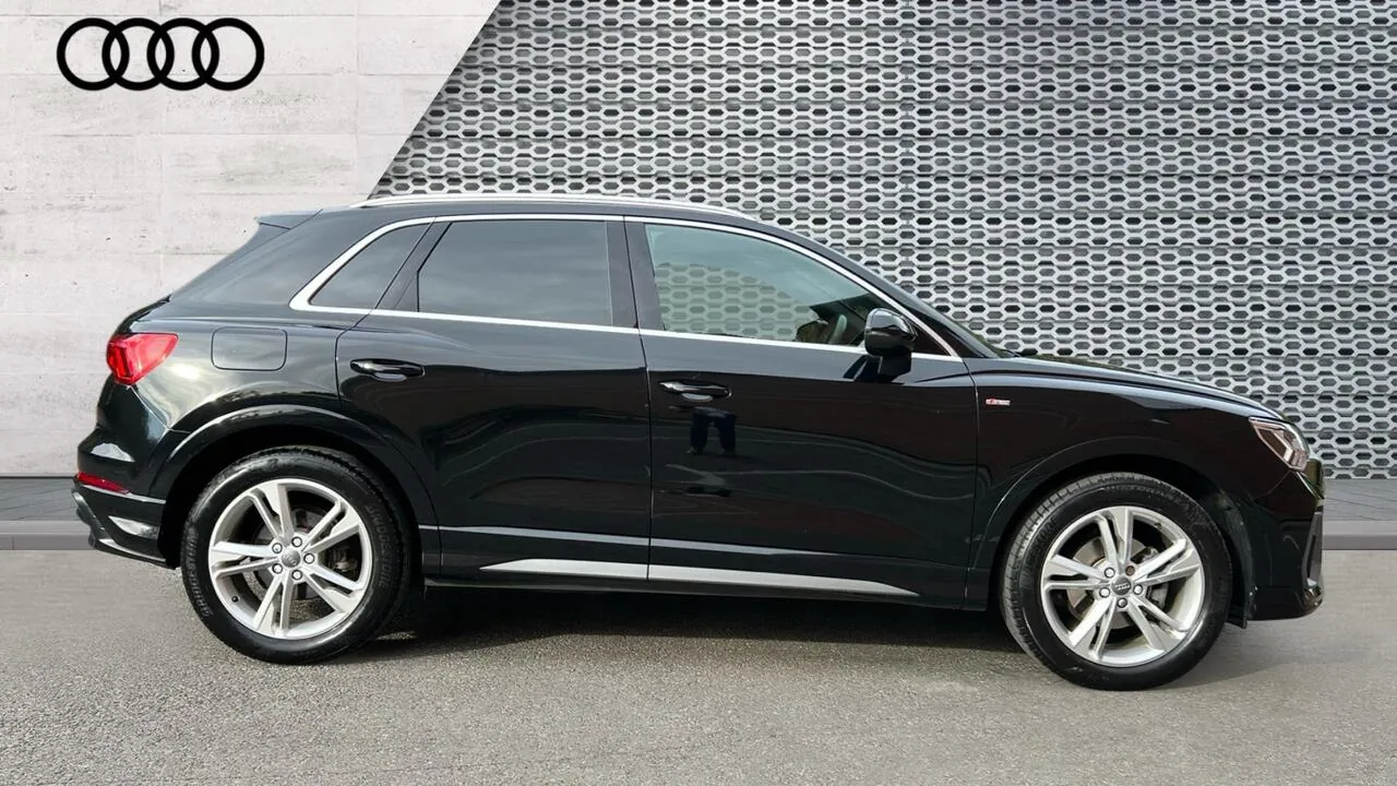 Audi Q3 2019 photo 4