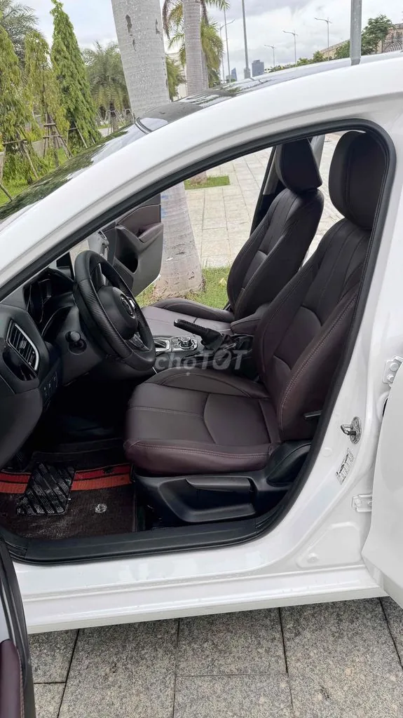 Mazda 3 2015 photo 5