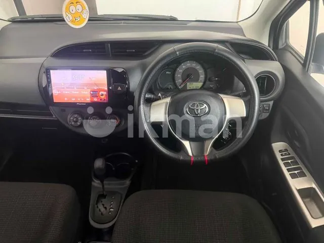 Toyota Vitz 2015 photo 4