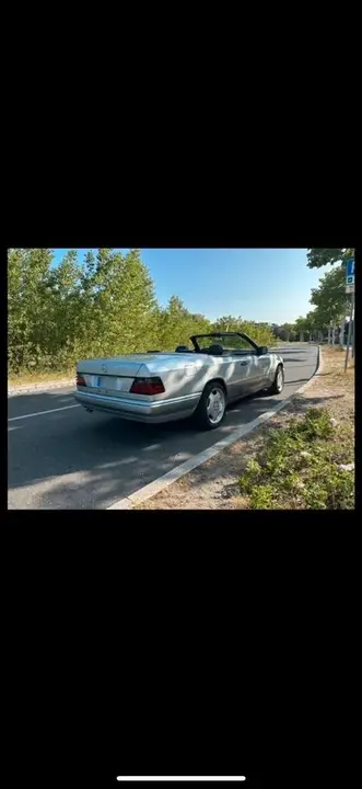 Mercedes-Benz E320