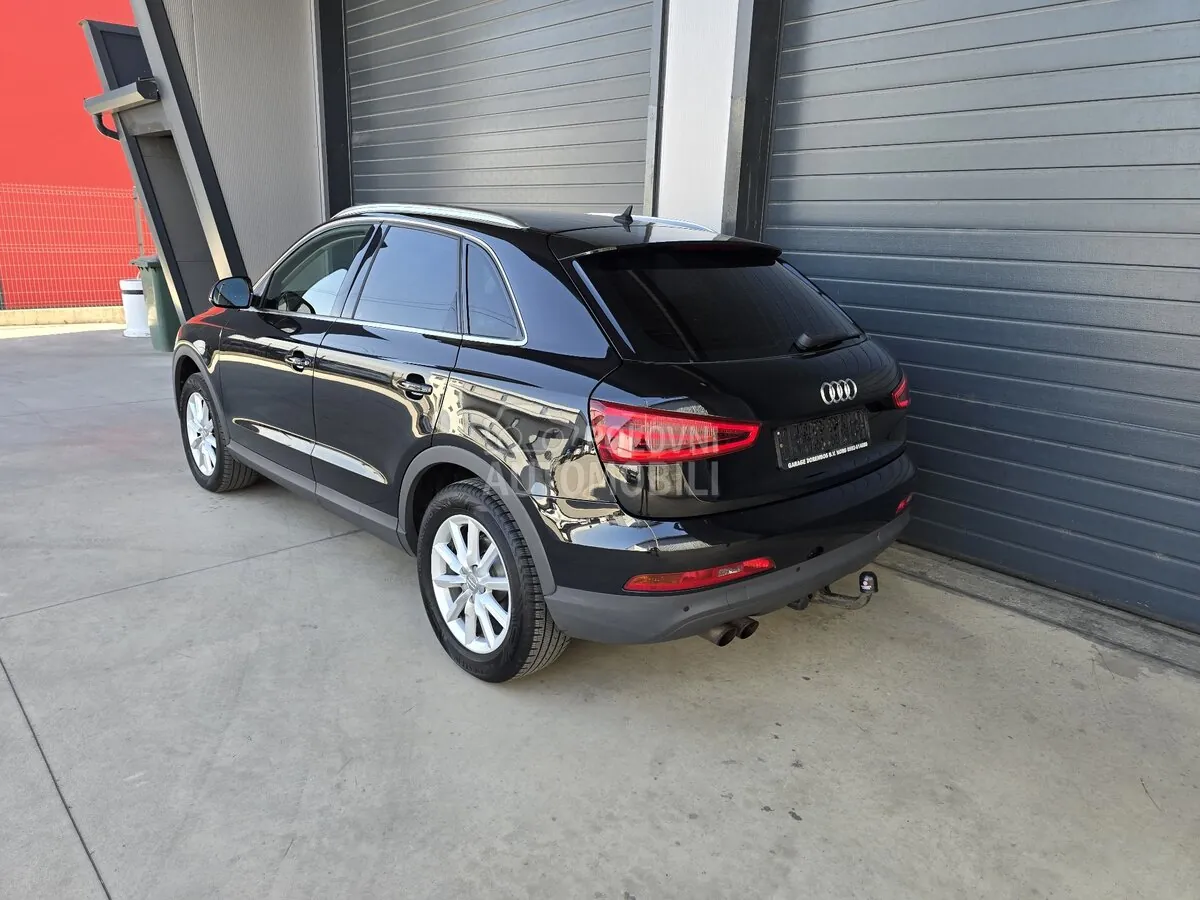 Audi Q3 2012 photo 3