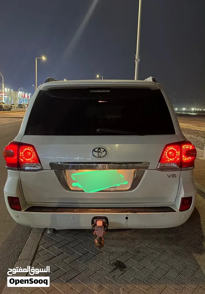 Toyota Land Cruiser 2014 photo 3