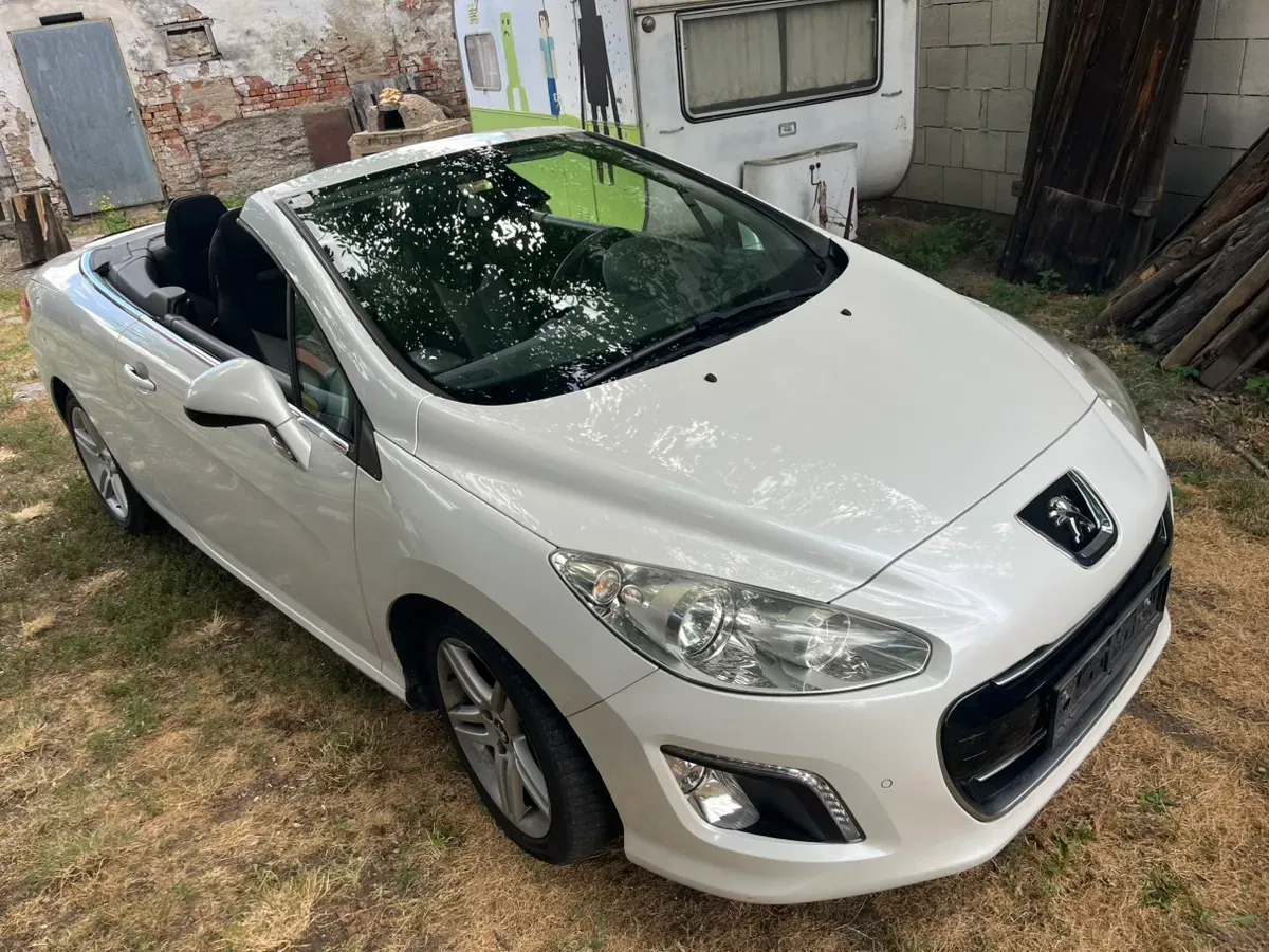 Peugeot 308 2011 photo 3