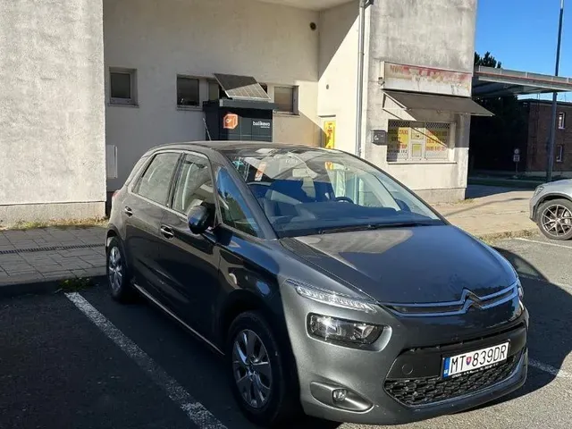 Citroen C4 Picasso 2015 photo 3
