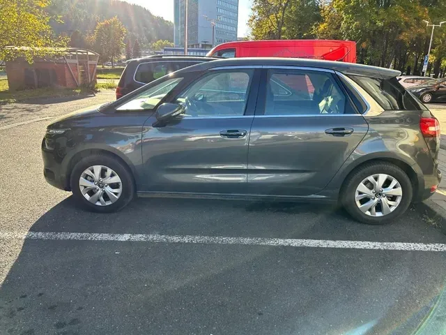 Citroen C4 Picasso 2015 photo 4