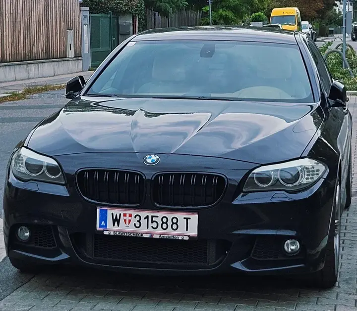 BMW 5 Series 2011 photo 3