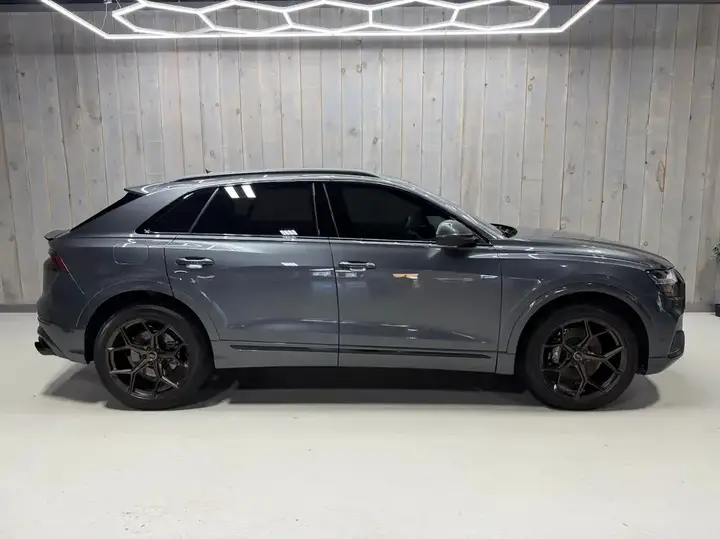 Audi Q8 2019 photo 2