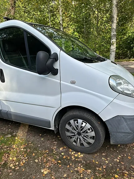 Renault Trafic 2011 photo 3