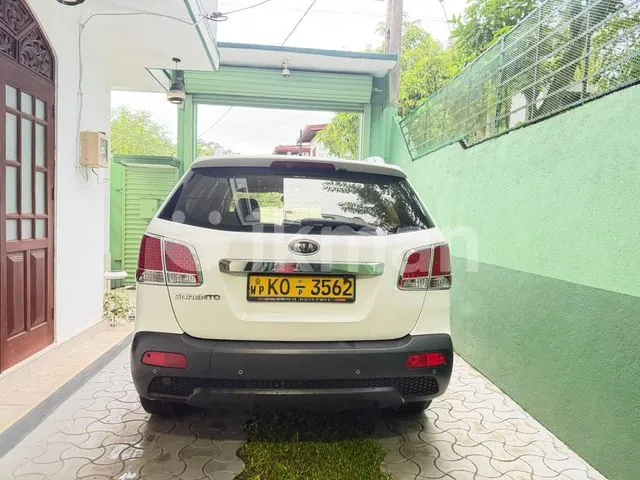 Kia Sorento 2011 photo 3