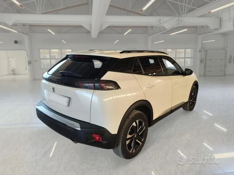 Peugeot 2008 2023 photo 4