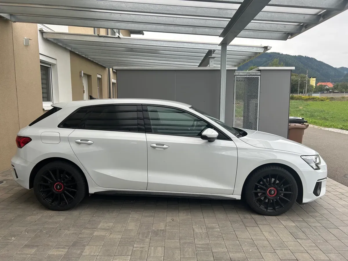 Audi A3 2021 photo 2