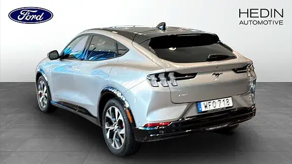 Ford Mustang Mach-E 2021 photo 2
